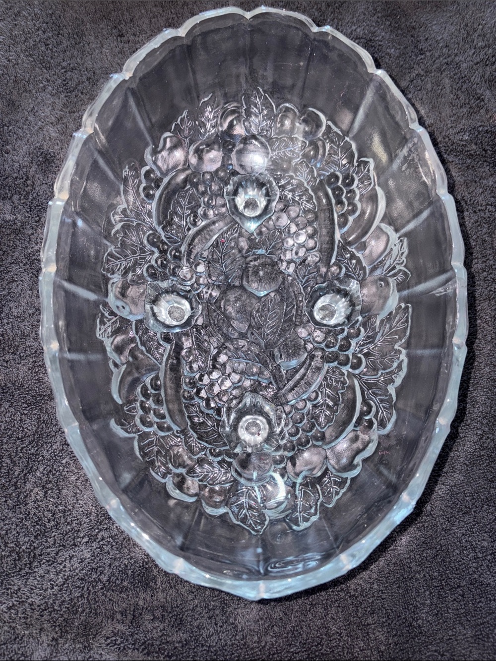 VINTAGE INDIANA Clear Glass Oval Serving Bowl with Fruit Pattern BY SWANKY